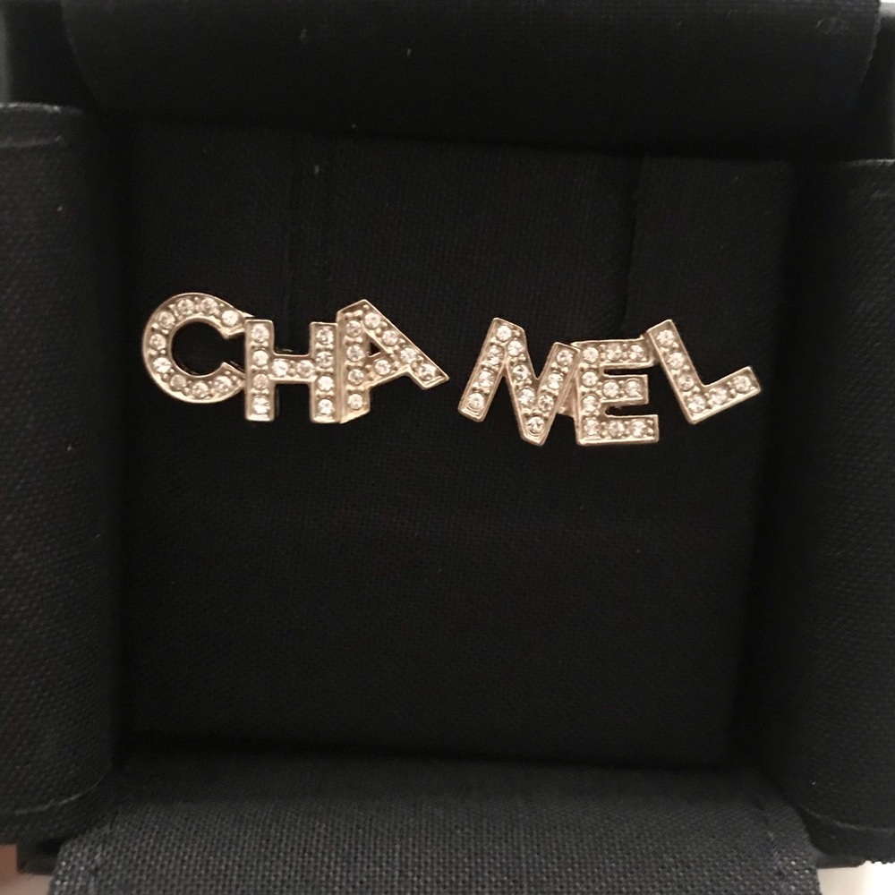❌SOLD❌CHANEL Crystal Cha-Nel logo earrings